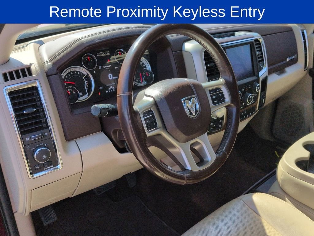 2017 RAM 1500 Laramie Crew Cab 4x4 5'7" Box