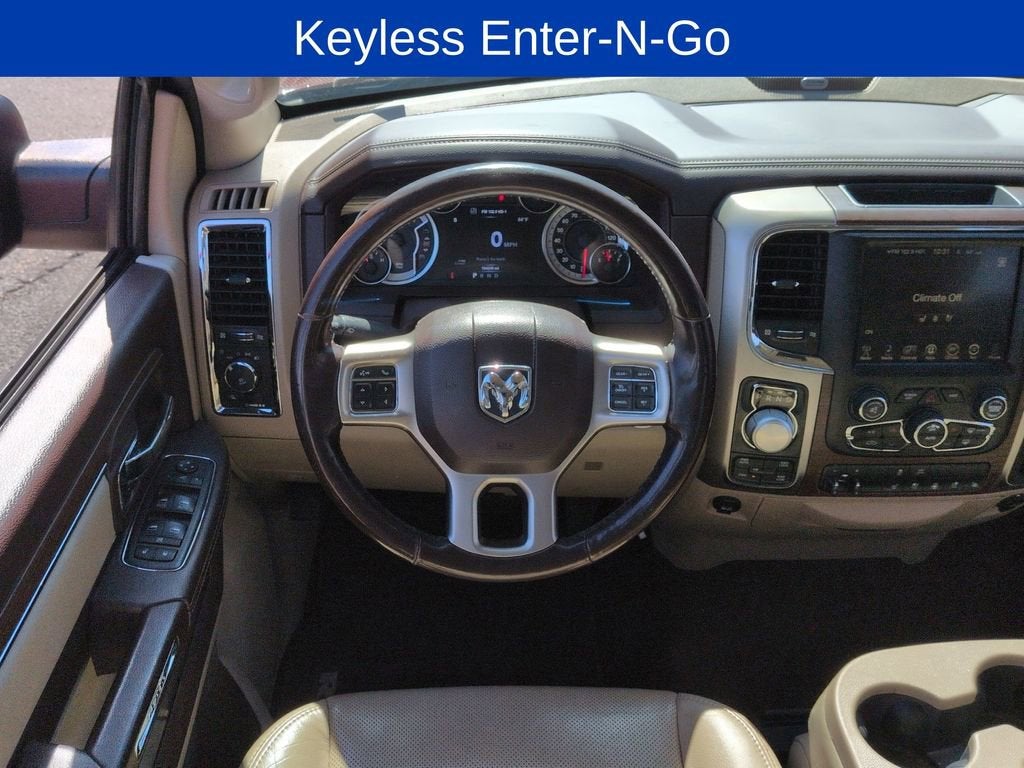 2017 RAM 1500 Laramie Crew Cab 4x4 5'7" Box