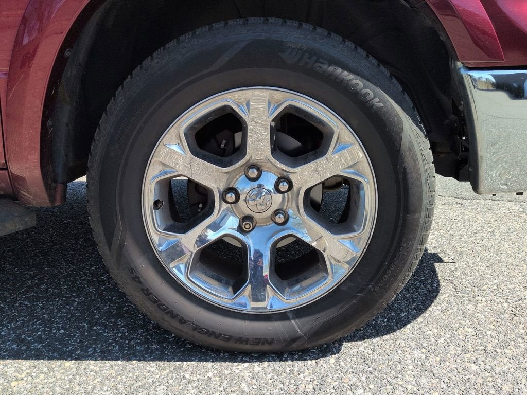 2017 RAM 1500 Laramie Crew Cab 4x4 5'7" Box