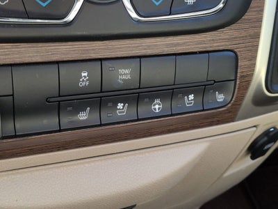 2017 RAM 1500 Laramie Crew Cab 4x4 5'7" Box