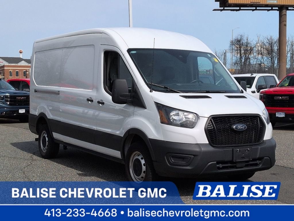 2023 Ford Transit Cargo Van T-250 130" Med Rf 9070 GVWR RWD