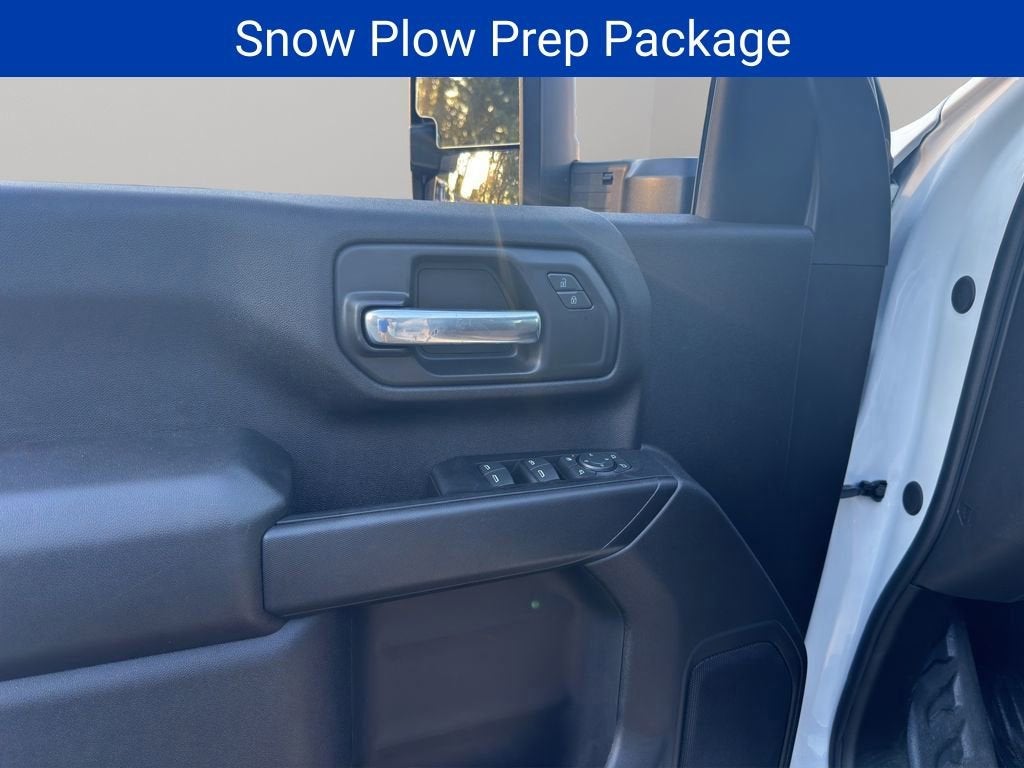 2025 Chevrolet Silverado 3500 HD Chassis Cab Work Truck