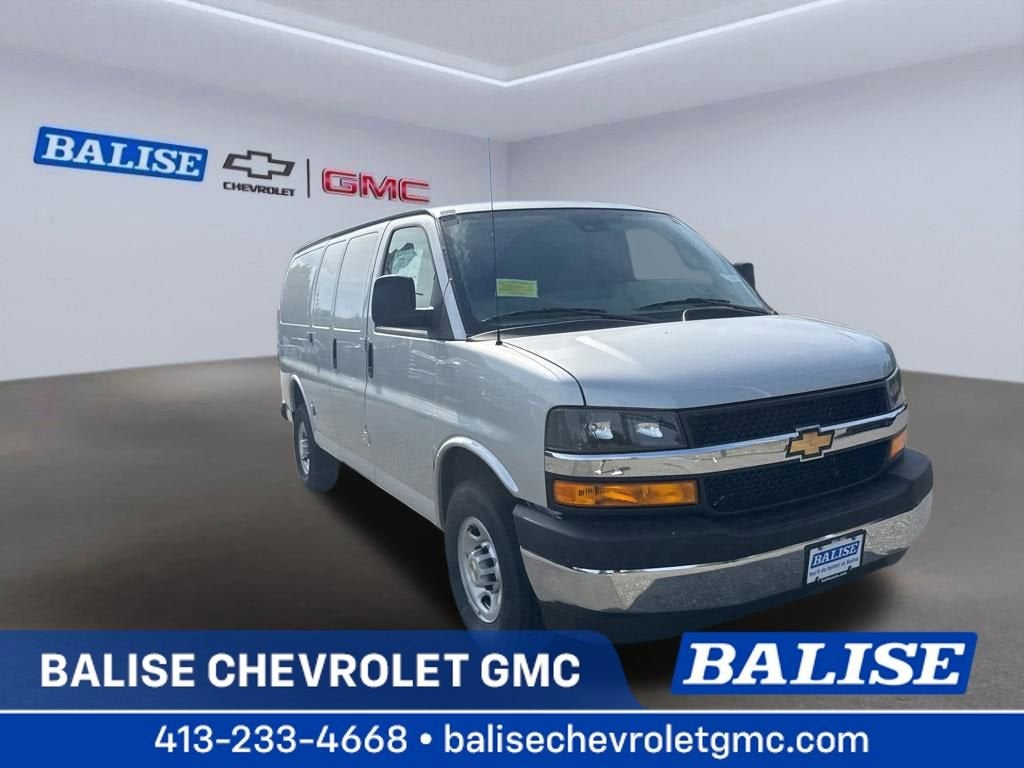2026 Chevrolet Express Cargo WT
