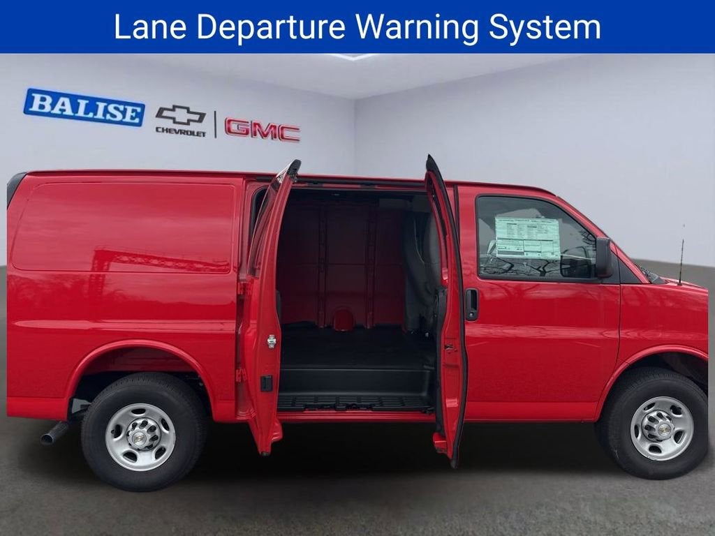 2025 Chevrolet Express Cargo WT