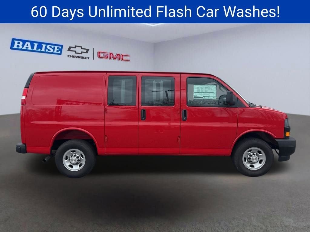 2025 Chevrolet Express Cargo WT