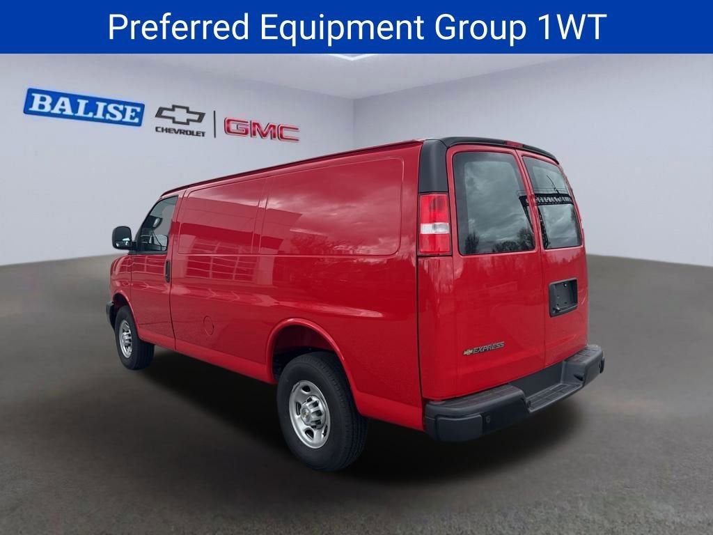 2025 Chevrolet Express Cargo WT