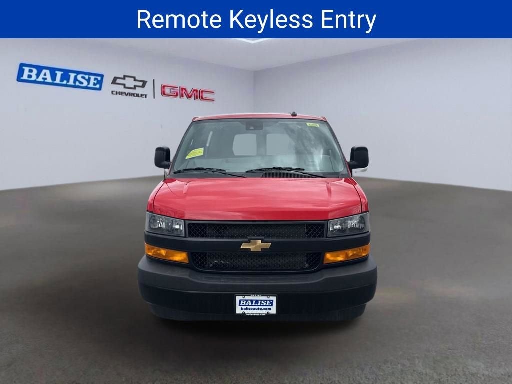 2025 Chevrolet Express Cargo WT