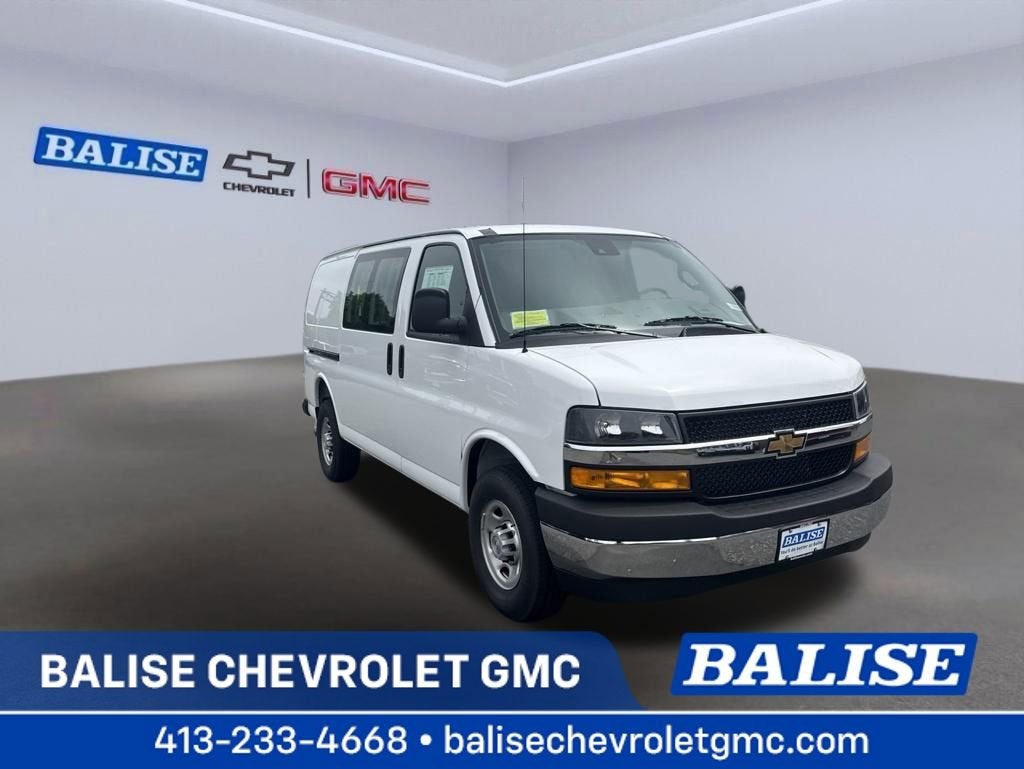 2026 Chevrolet Express Cargo WT
