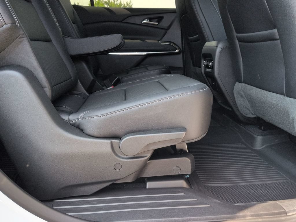 2026 Chevrolet Traverse LT - Photo 25