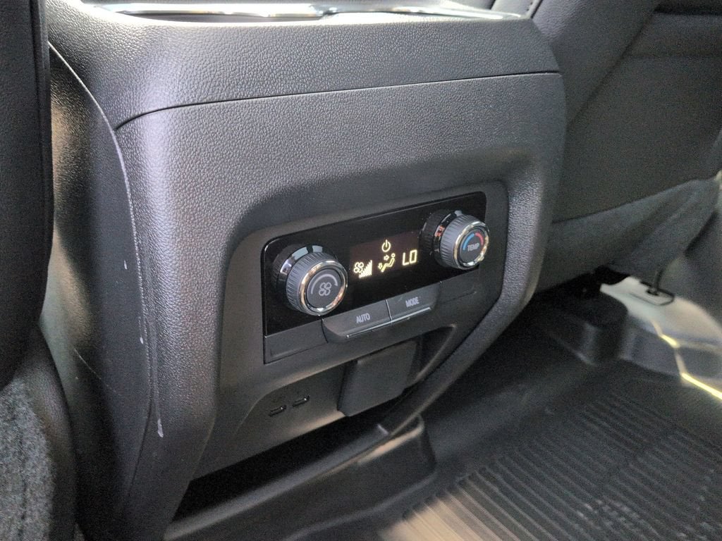2026 Chevrolet Traverse LT - Photo 34