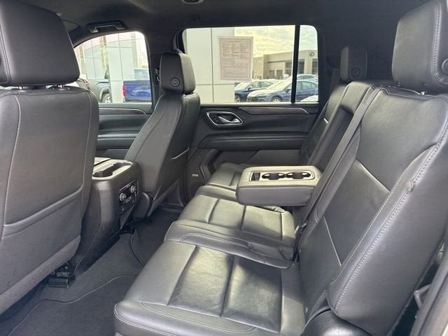 2023 Chevrolet Suburban LT