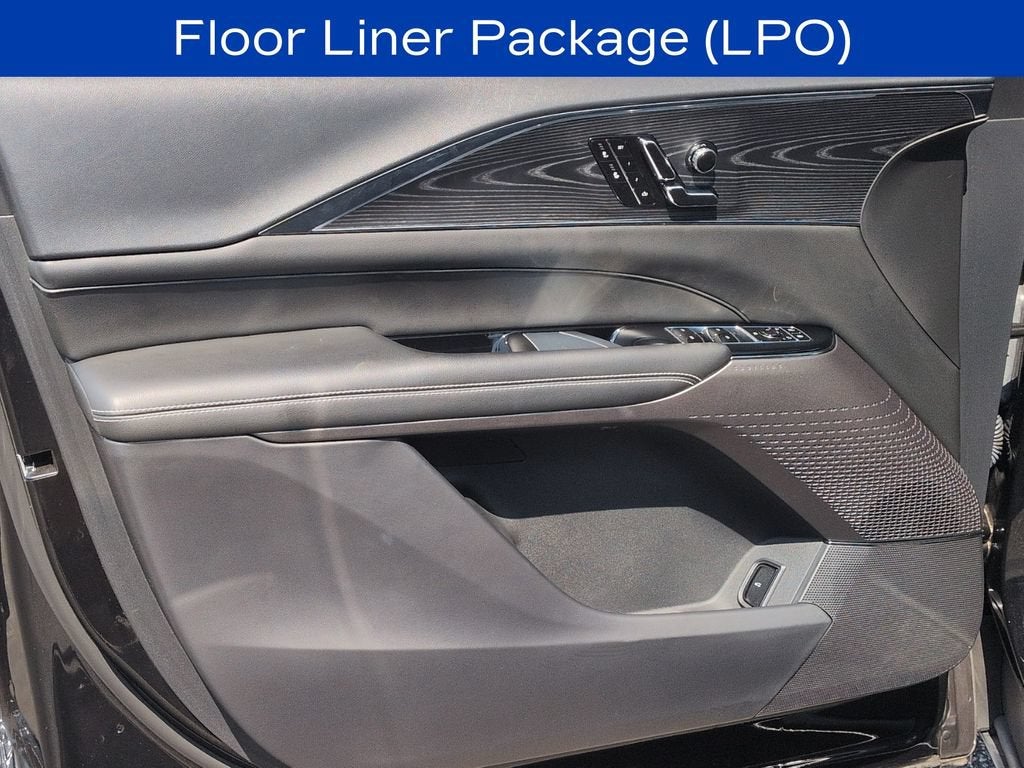 2024 Cadillac LYRIQ Sport 1