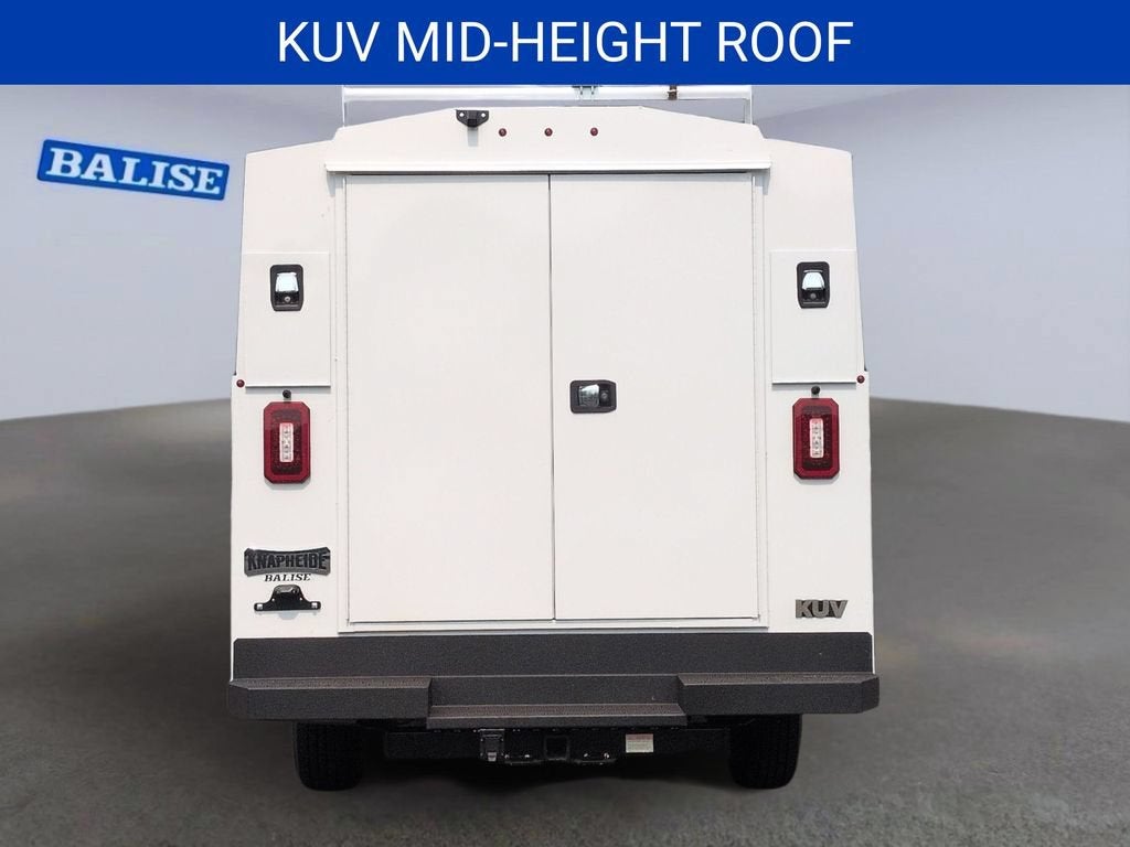 2026 Chevrolet Express Cutaway 3500 1WT