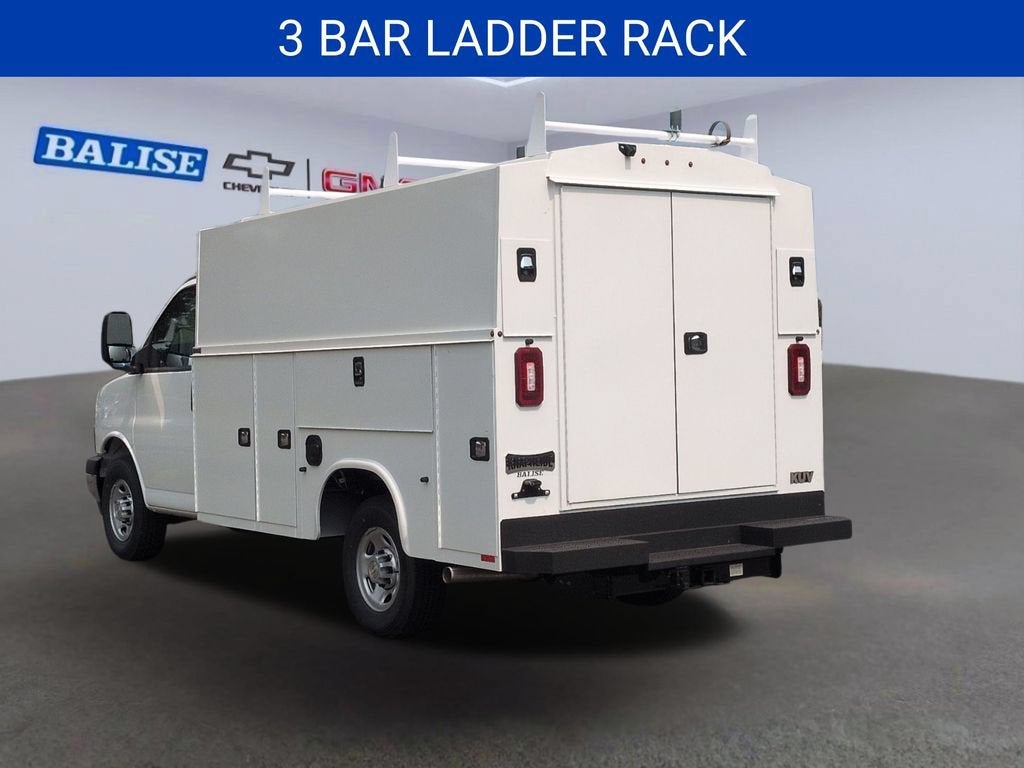 2026 Chevrolet Express Cutaway 3500 1WT