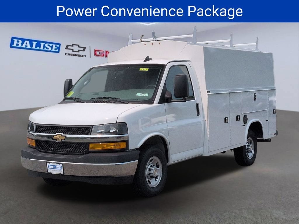2026 Chevrolet Express Cutaway 3500 1WT