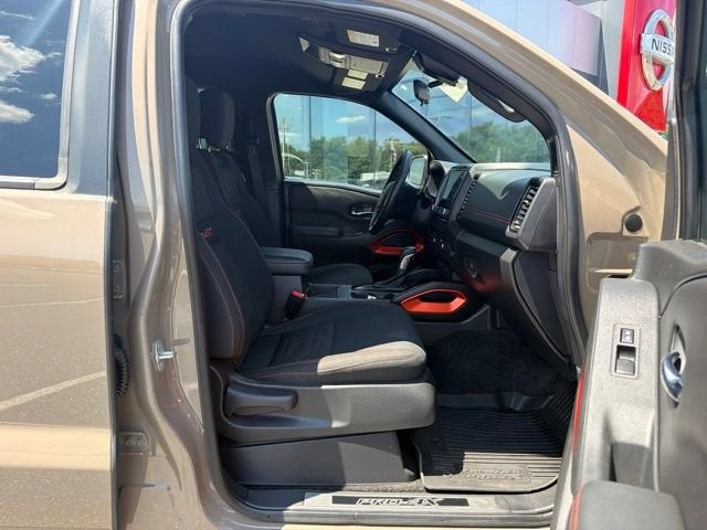 2023 Nissan Frontier Crew Cab PRO-4X 4x4
