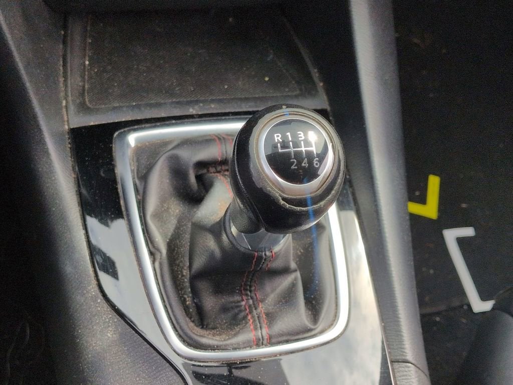 2015 Mazda Mazda3 Hatchback i Grand Touring