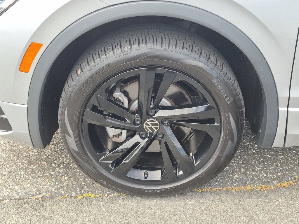 2024 Volkswagen Tiguan 2.0T SE R-Line Black
