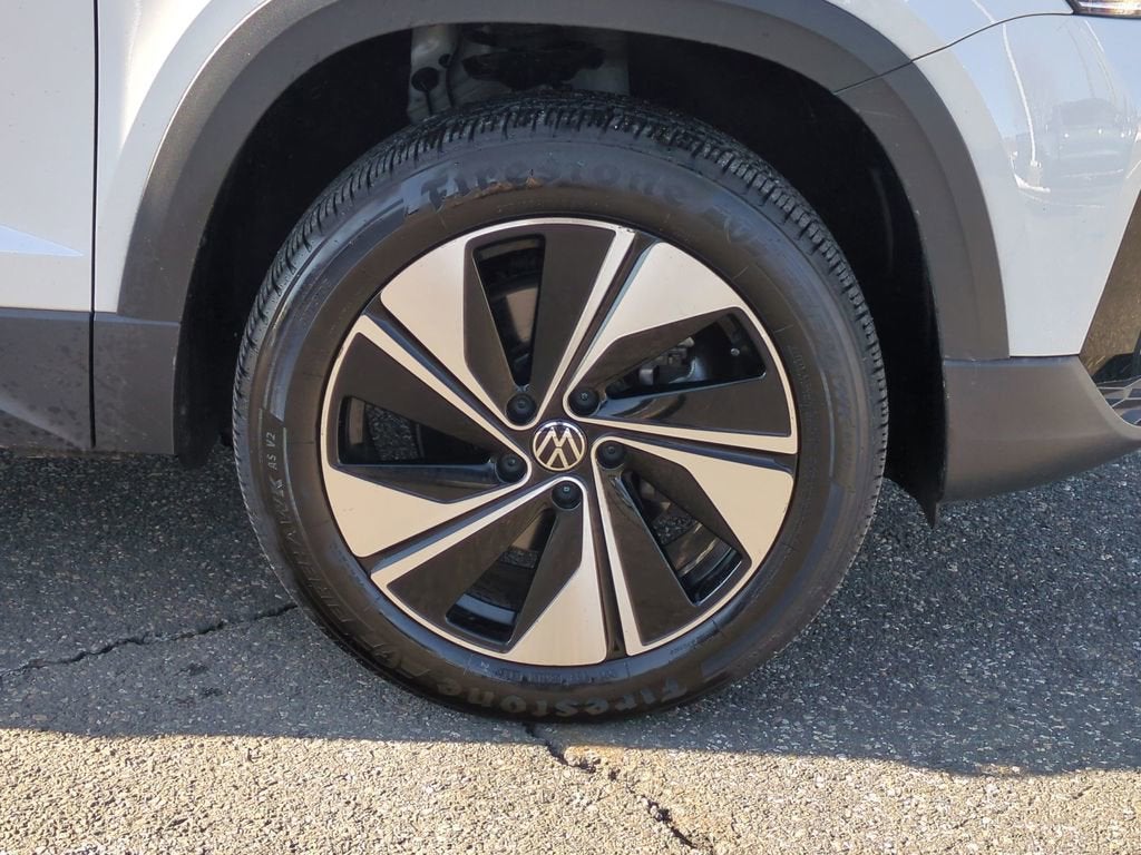 2023 Volkswagen Taos SE