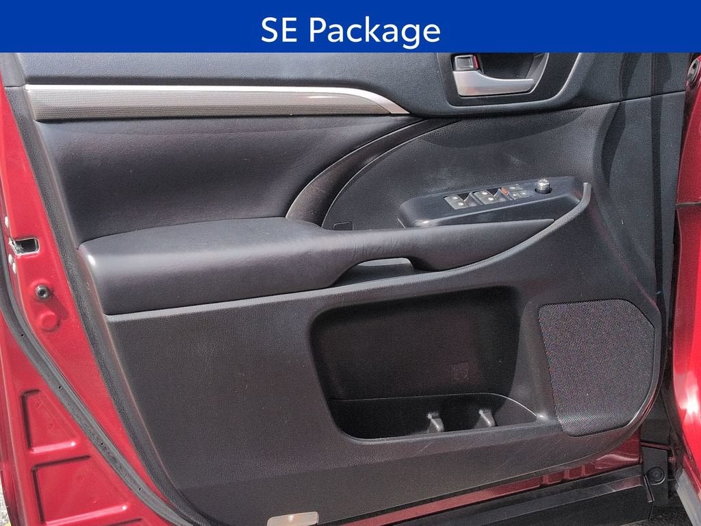 2019 Toyota Highlander SE