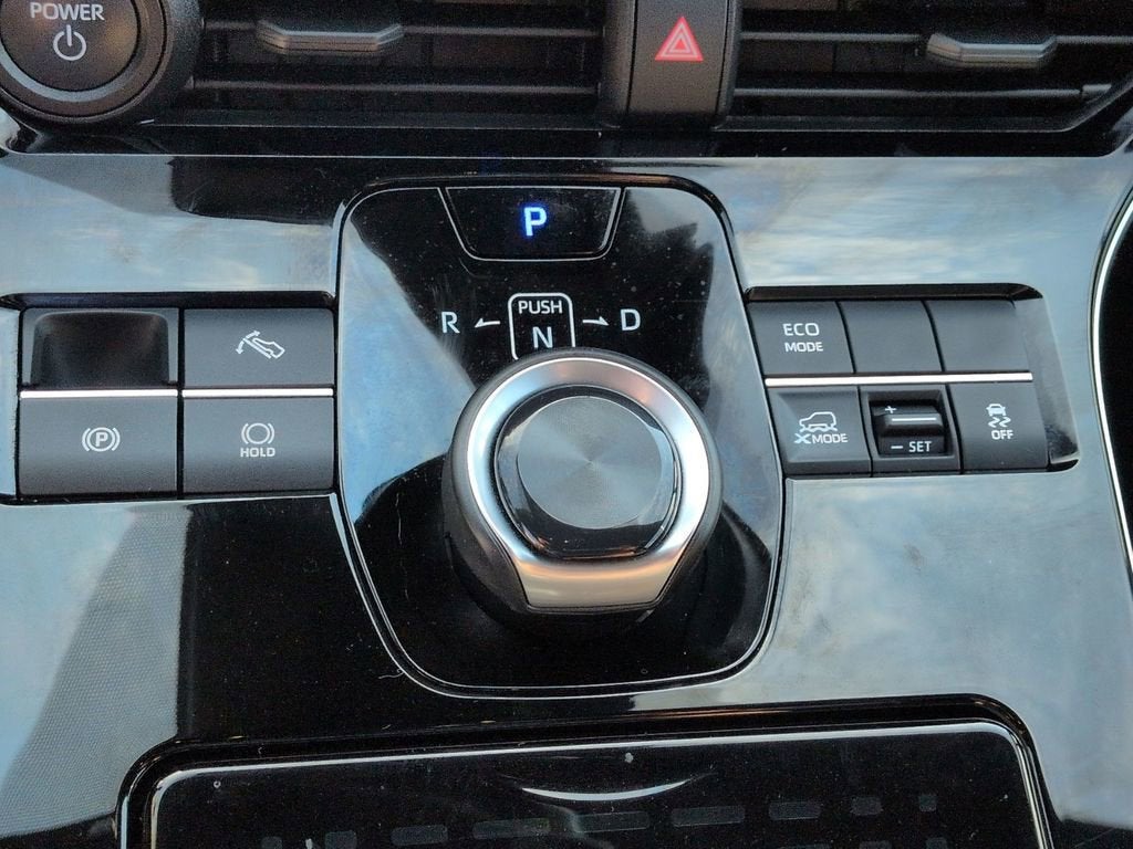 2024 Toyota bZ4X XLE