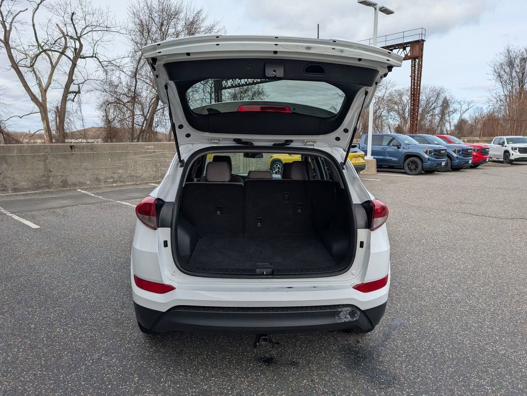 2016 Hyundai Tucson SE