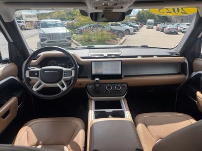 2025 Land Rover Defender 110 P400 S