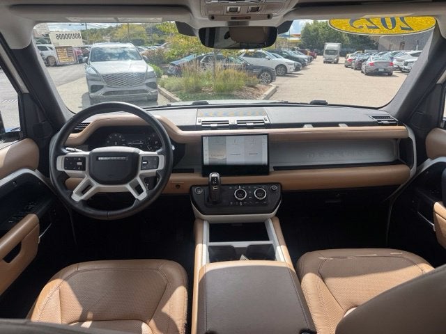 2025 Land Rover Defender 110 P400 S