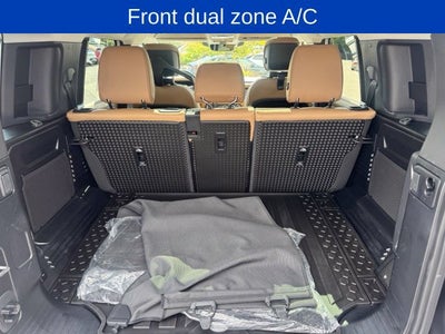2025 Land Rover Defender 110 P400 S